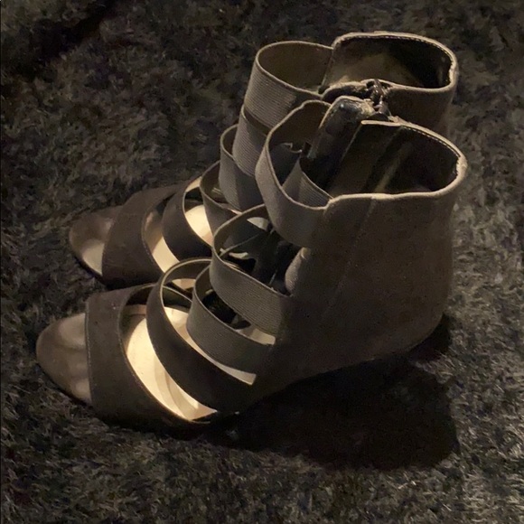 Block heels - Picture 3 of 6